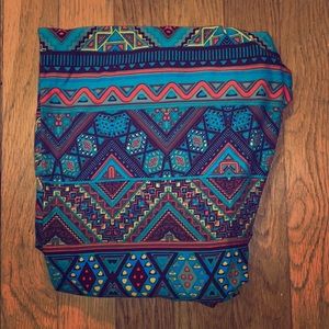 LuLaRoe TC leggings- Aztec print